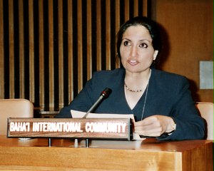 Бани Дугал - председатель комитета НПО по статусу женщин при ООН. 