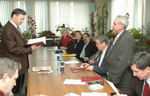 Гудрату Сейфи зачитывается поздравление от Национального Духовного Собрания бахаи